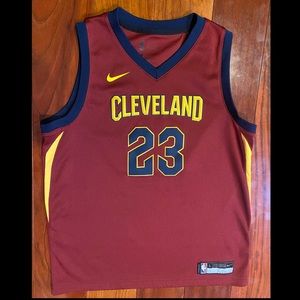 Nike Youth Lebron James Cleveland Cavaliers Jersey- Big Boys large.